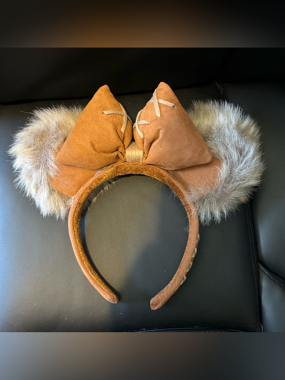 Disney Star Wars Ewok Brown Faux Fur Ear Headband with Bow, One Size NO TAG